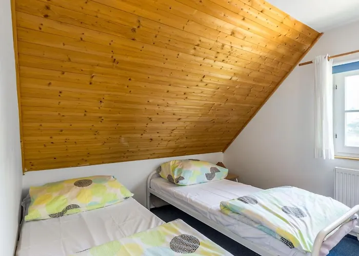 Hill 38 By Interhome Hébergement de vacances Cista (Hradec Kralove)